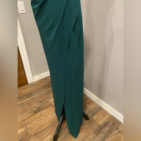 One Shoulder maxi dress - Picture 2 of 3